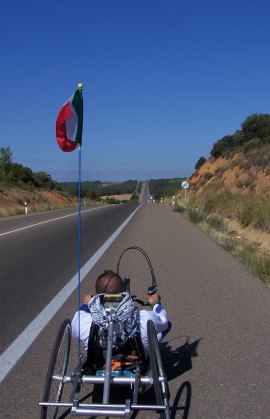 Pietro Scidurlo in handbike lingo il cammino di santiago de compostela 