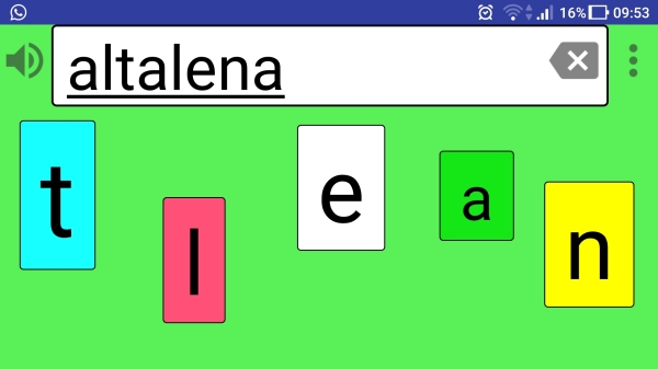 schermata dell'app per letto-scrittura alboboard durante il suo utilizzo con lettere colorate su sfondo verde