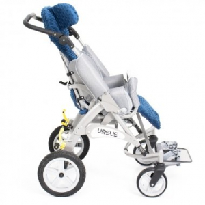 Ursus, il passeggino basculante e regolabile per la postura corretta del bambino con disabilità