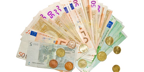 banconote e monete di euro