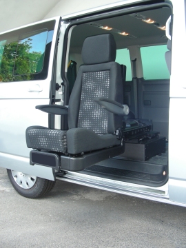 D-tran: sistema di trasferimento disabile in auto