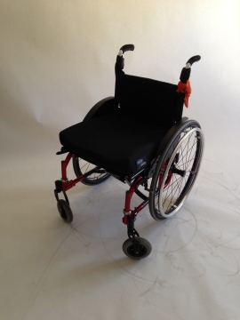 carrozzina per persone disabili 