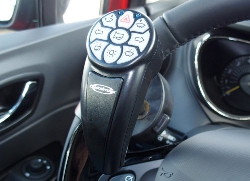 telecomando dei comandi a infrarossi al volante per guida disabili