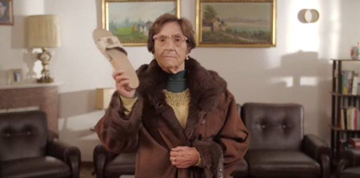 frame del video con nonna rosetta di casa surace