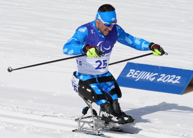 Giuseppe romele sugli sci in gara
