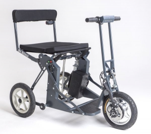 Scooter elettrico pieghevole Di Blasi R30 per disabili e anziani per viaggi in auto, aereo e ascensore