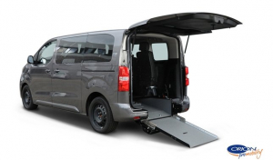 Allestimento Taxi by Orion Promobility con rampa ribaltabile su vari modelli auto per trasporto carrozzine disabili